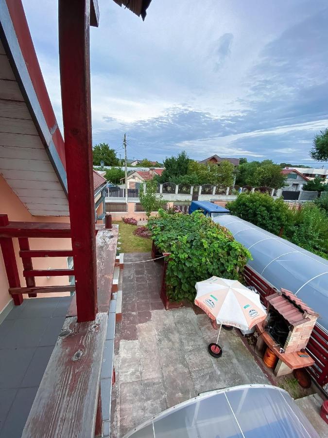 Cosy Bedroom For 2 With Balcony In A Family Villa Turnu Magurele Exterior foto