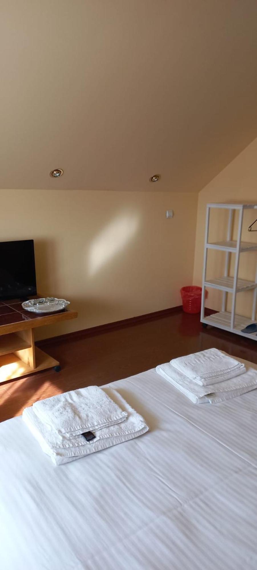 Cosy Bedroom For 2 With Balcony In A Family Villa Turnu Magurele Exterior foto
